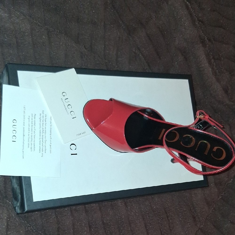 Gucci Women's Vibrant Red Heels